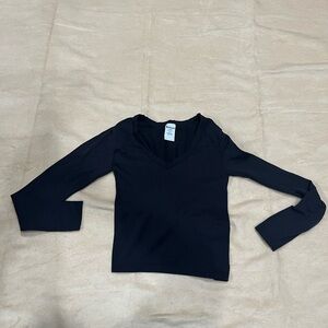 No Boundaries Classic Black Long Sleeve ✨🖤